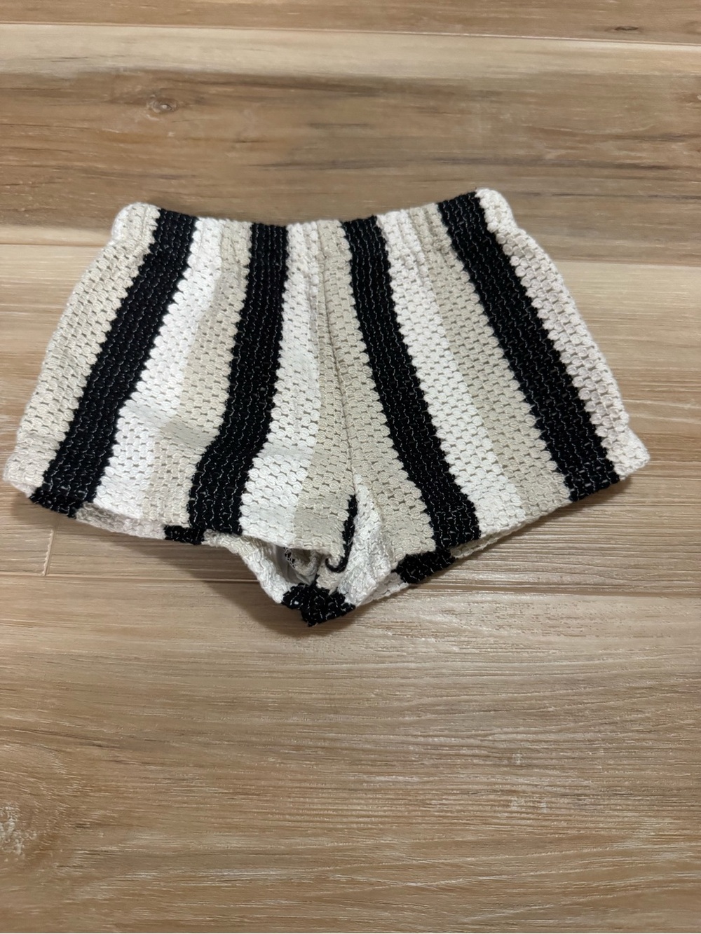 Old navy chunky stripe shorts